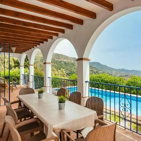 Villa Hugo Cómpeta By Bossh Málaga