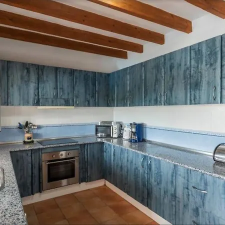 Hugo Cómpeta By Bossh Villa *