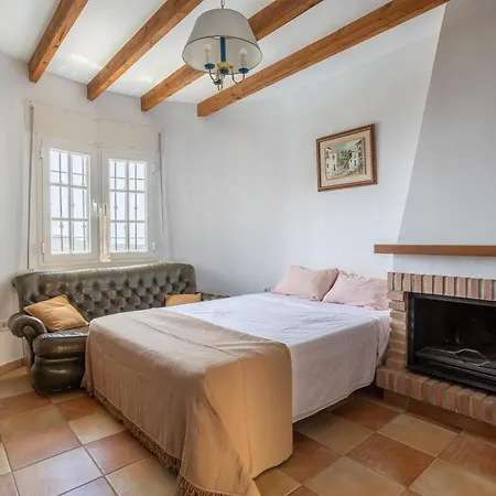 Hugo Cómpeta By Bossh Villa